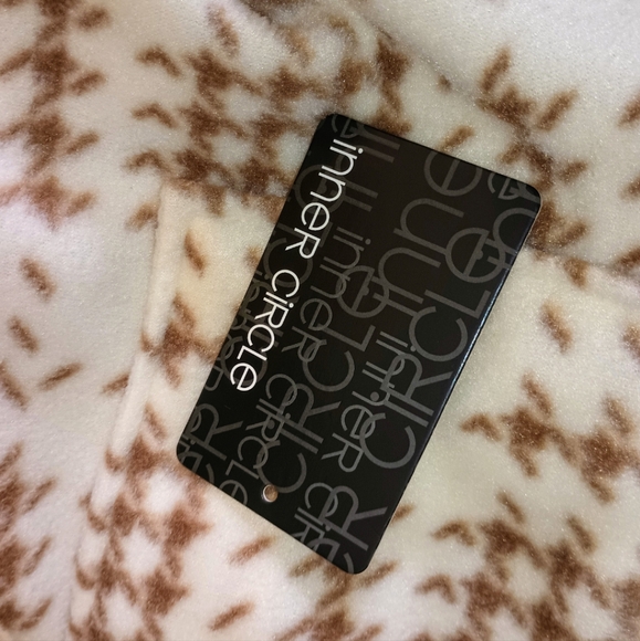 Inner Circle Beige Houndstooth Fleece Jacket - Picture 7 of 7